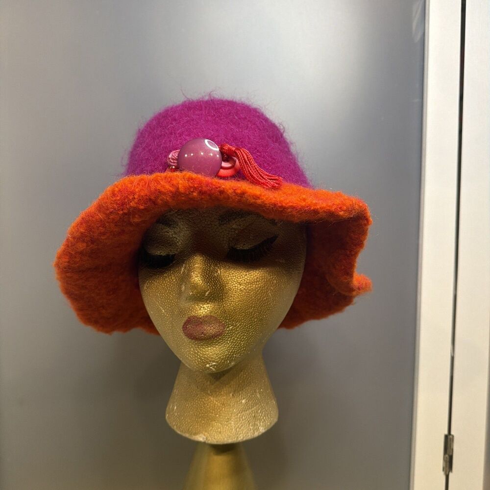 Susan Salomon Button Bay Fiber Arts Wool Hat Hand Felted Cloche Pink Orange OOAK